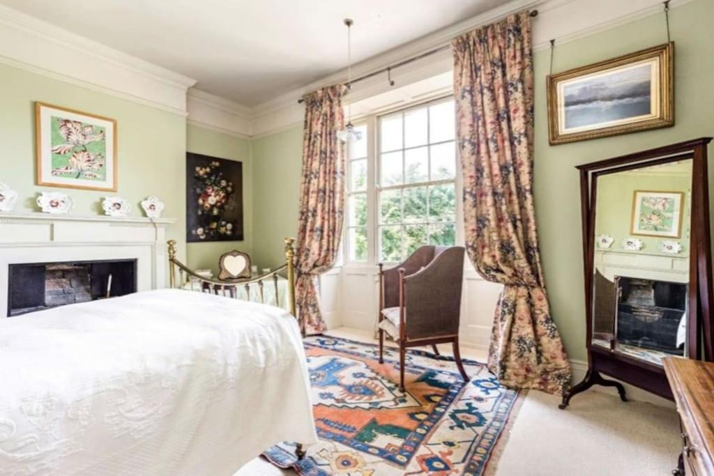 Cressy Hall - Historic Grade II Listed Manor, Gorgeous Topiary Garden Gosberton Exterior photo